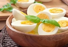 Ăn trứng mỗi ngày chắc chắn làm tăng cholesterol? Hiểu đúng trước khi loại trứng khỏi thực đơn